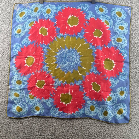 Vintage Vera  Neumann Floral Scarf With Red & Blue Daisy Pattern - Picture 1 of 6